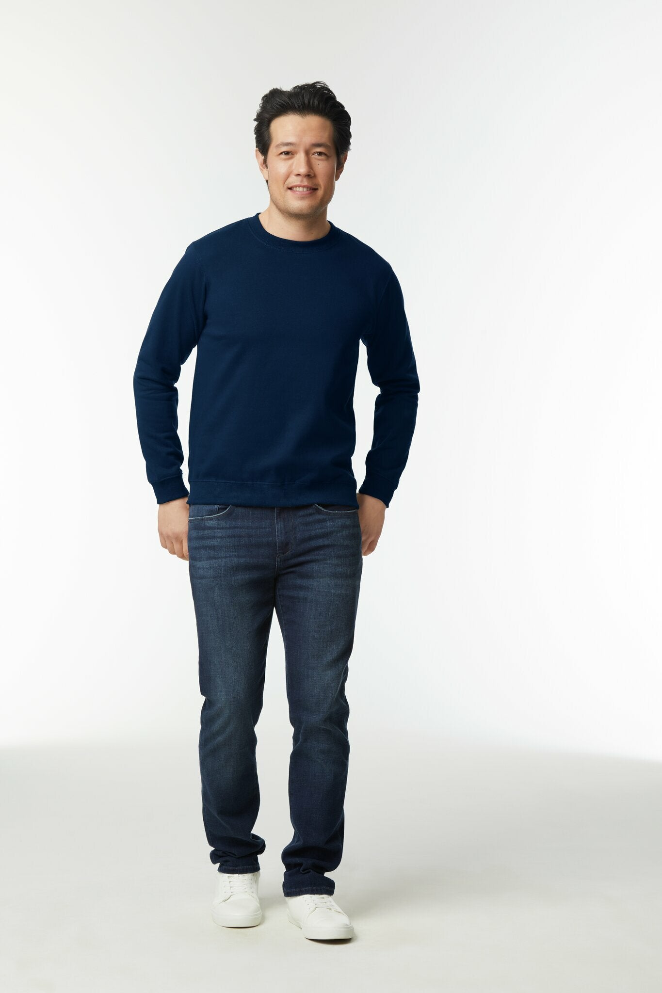 Gildan Heavy Blend Adult Crewneck Sweatshirt Navy