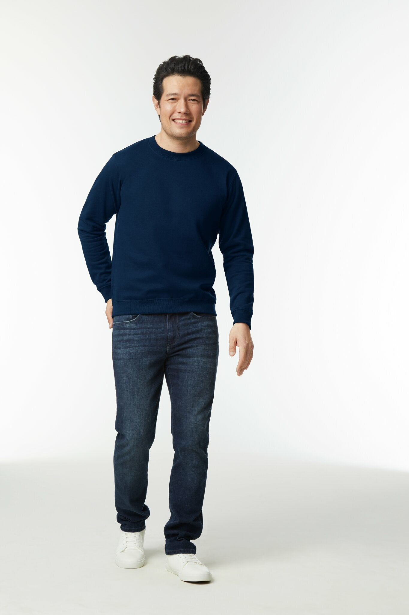 Gildan Heavy Blend Adult Crewneck Sweatshirt Navy