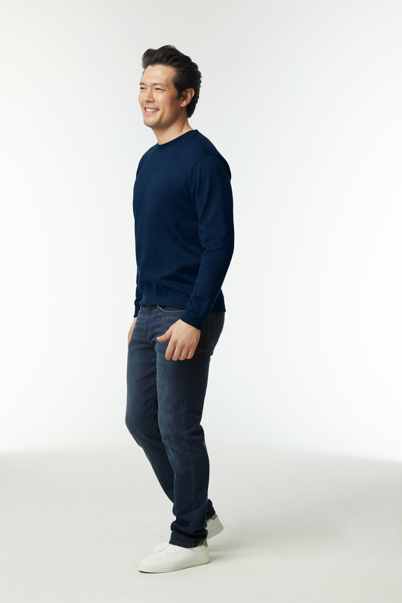 Gildan Heavy Blend Adult Crewneck Sweatshirt Navy